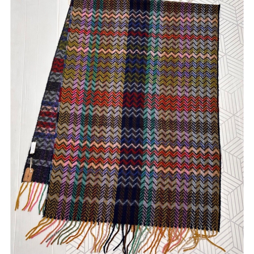 NWT Natural Life Zig Zag Knit Scarf Shawl Throw Fringe Chevron 70"X24 - Picture 6 of 7